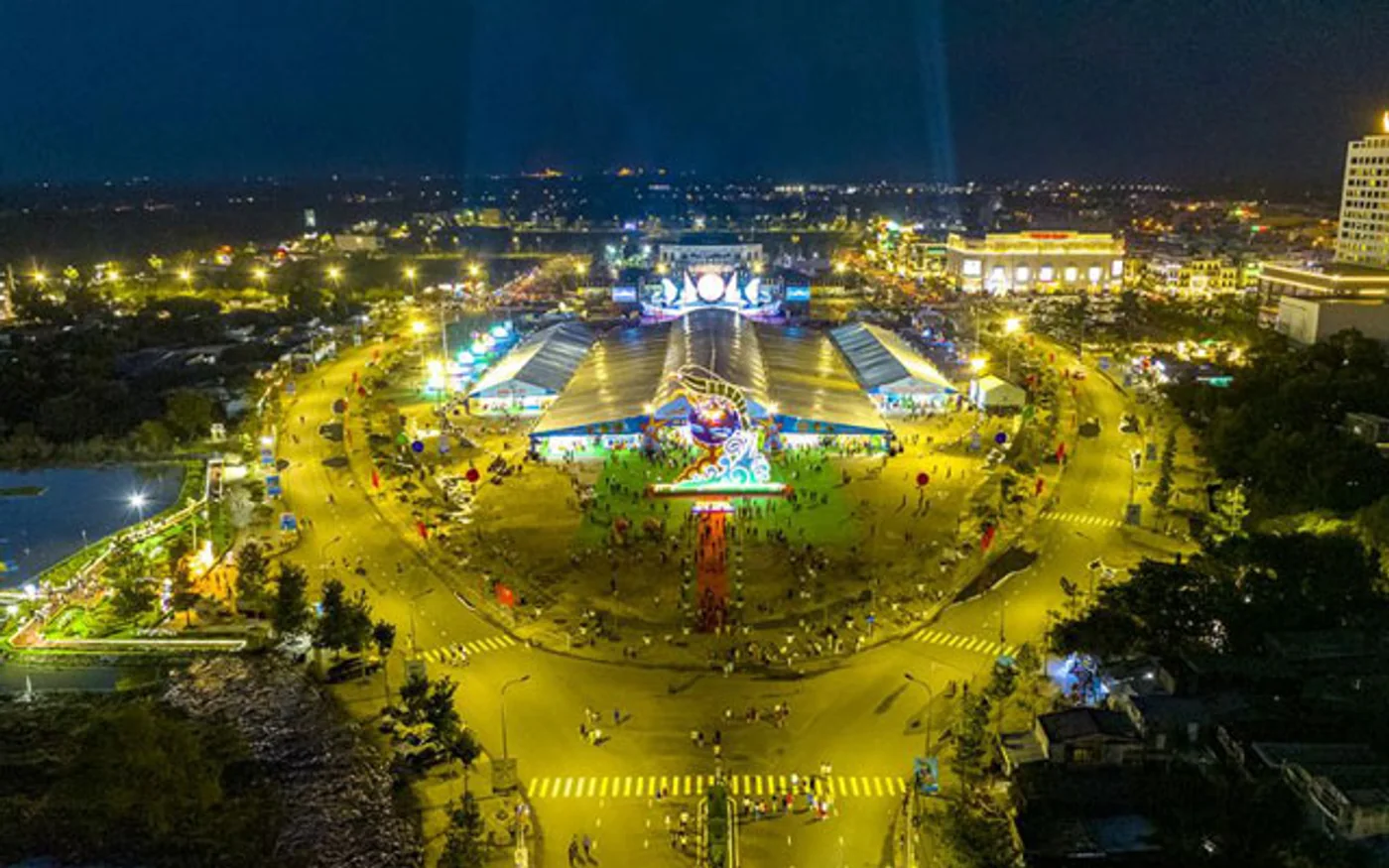 Không gian khai mạc Festival Tôm Cà Mau kỳ trước