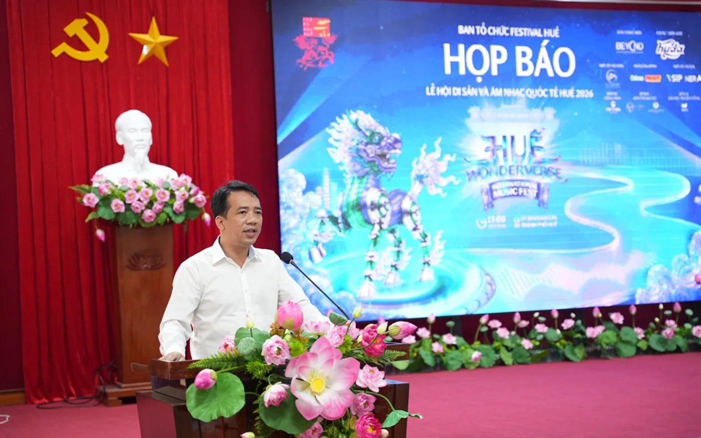 Họp báo công bố Hue Wonderverse Music Fest 2026