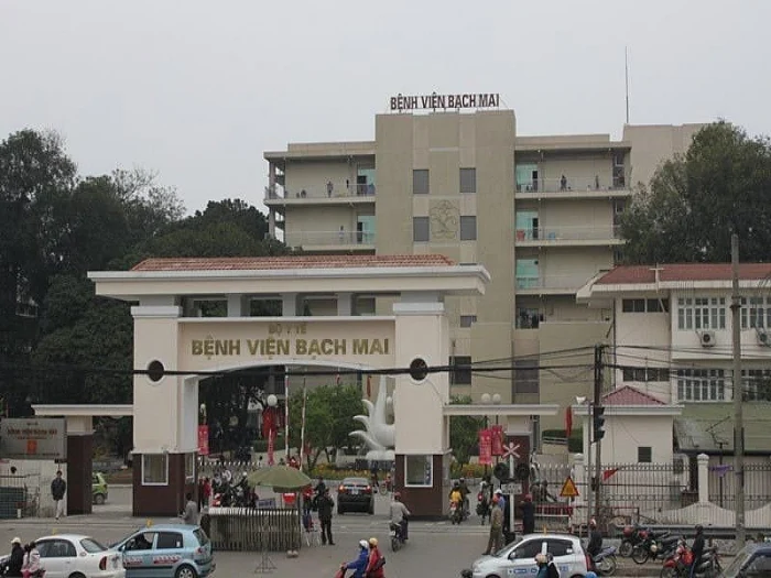 Ngoại thất bệnh viện · Bệnh viện Bạch Mai - Trung tâm Nhi khoa