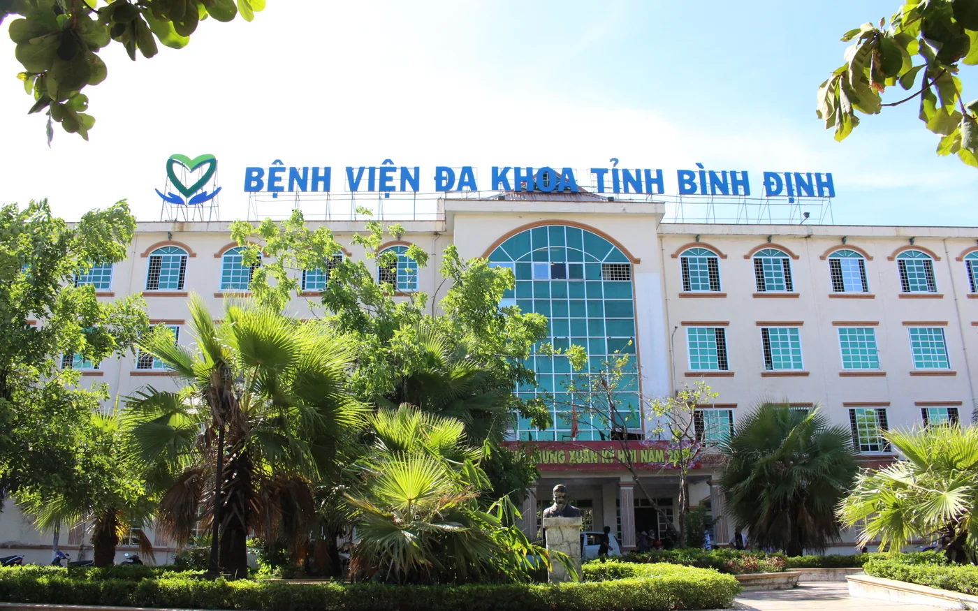 Mặt ngoài Bệnh viện Bình Định