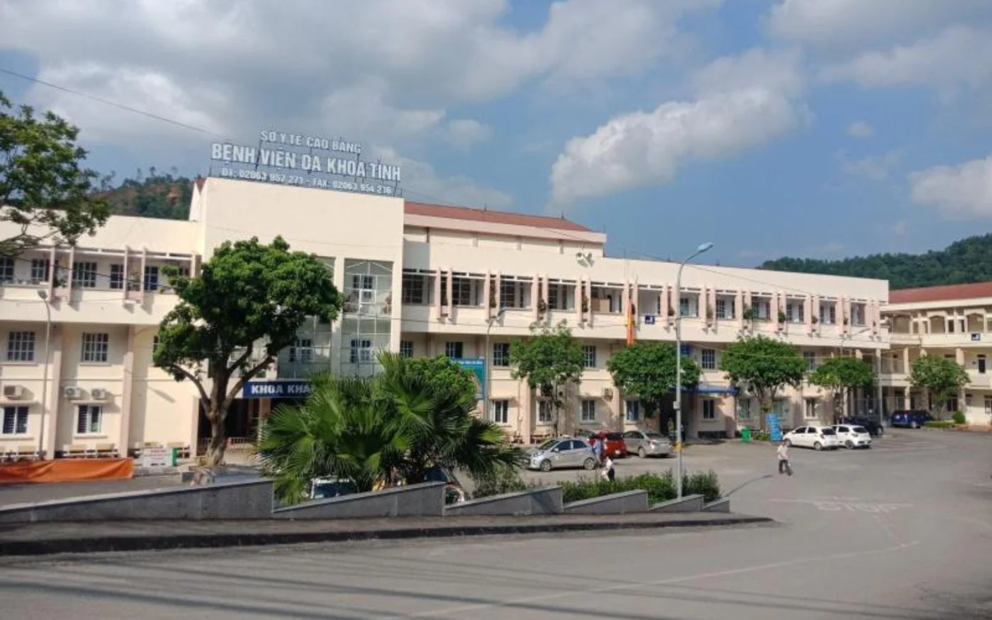 Mặt ngoài Bệnh viện Đa khoa tỉnh Cao Bằng