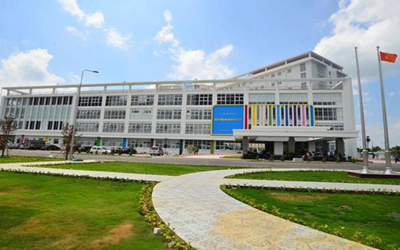 Toàn cảnh Bệnh viện Nhi đồng TP. Cần Thơ tại 345 Nguyễn Văn Cừ