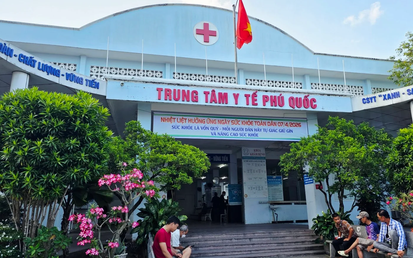 Mặt ngoài Trung tâm Y tế Phú Quốc