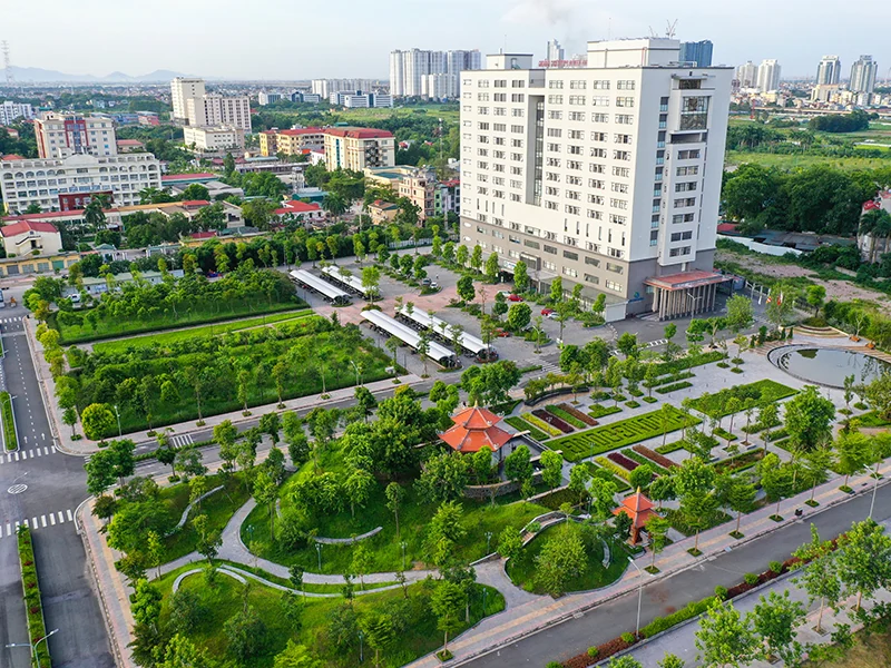 Ngoại thất bệnh viện · Bệnh viện Đa khoa Phương Đông - Trung tâm IVF