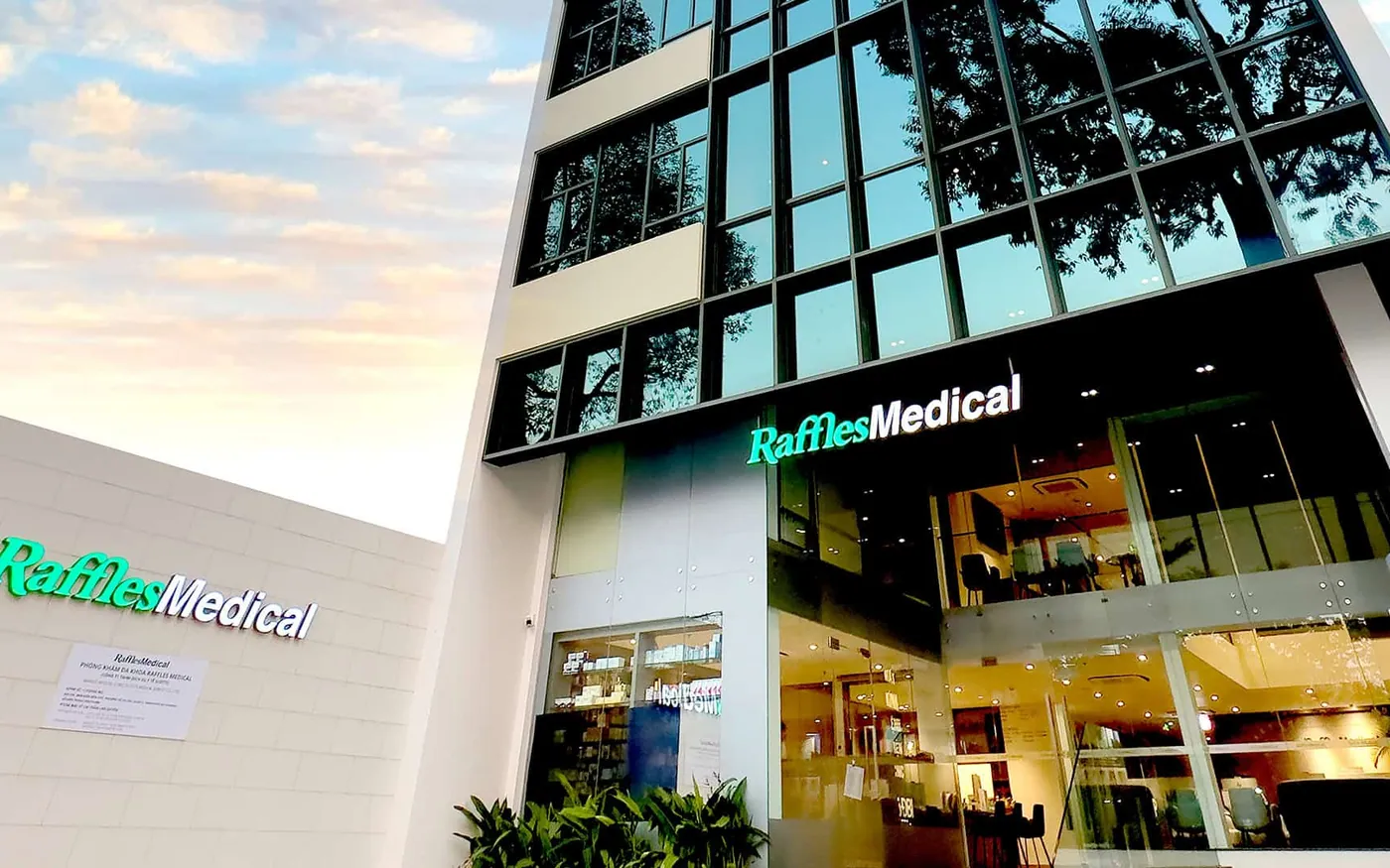 Mặt trước Raffles Medical TP.HCM