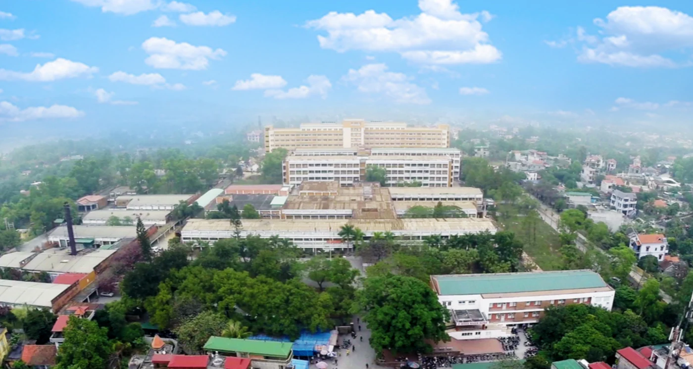 Ngoại thất bệnh viện · Bệnh viện Việt Nam - Thụy Điển Uông Bí